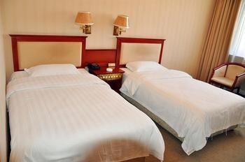 Dongfang Hotel Harbin Dış mekan fotoğraf